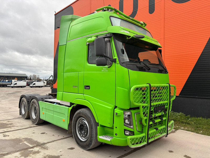 Volvo FH 16 600 6x2 GLOBE XXL ! / HYDRAULICS / RETARDER / DOUBLE BOGIE - Cap tractor: Foto 4 Volvo FH 16 600 6x2 GLOBE XXL ! / HYDRAULICS / RETARDER / DOUBLE BOGIE - Cap tractor: Foto 4