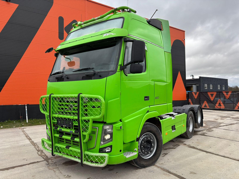 Volvo FH 16 600 6x2 GLOBE XXL ! / HYDRAULICS / RETARDER / DOUBLE BOGIE - Cap tractor: Foto 2 Volvo FH 16 600 6x2 GLOBE XXL ! / HYDRAULICS / RETARDER / DOUBLE BOGIE - Cap tractor: Foto 2