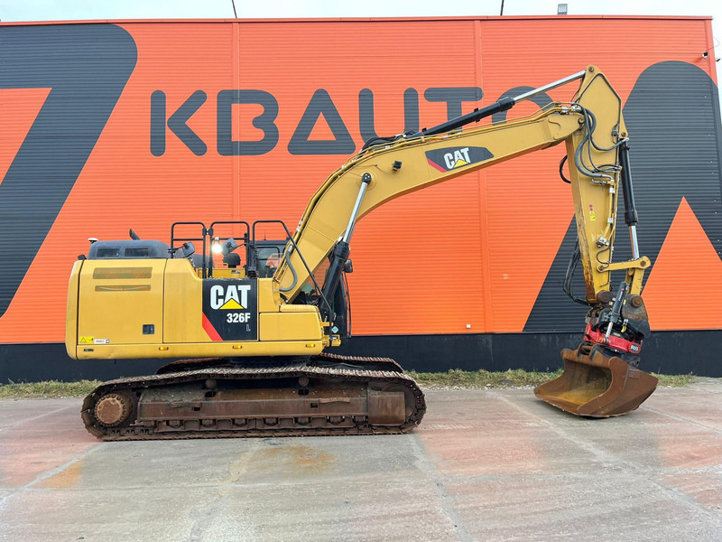 Caterpillar 326 FL 3D / ROTOTILT / AC / CENTRAL LUBRICATION / AUXILIARY HEATER - Excavator pe şenile: Foto 5 Caterpillar 326 FL 3D / ROTOTILT / AC / CENTRAL LUBRICATION / AUXILIARY HEATER - Excavator pe şenile: Foto 5