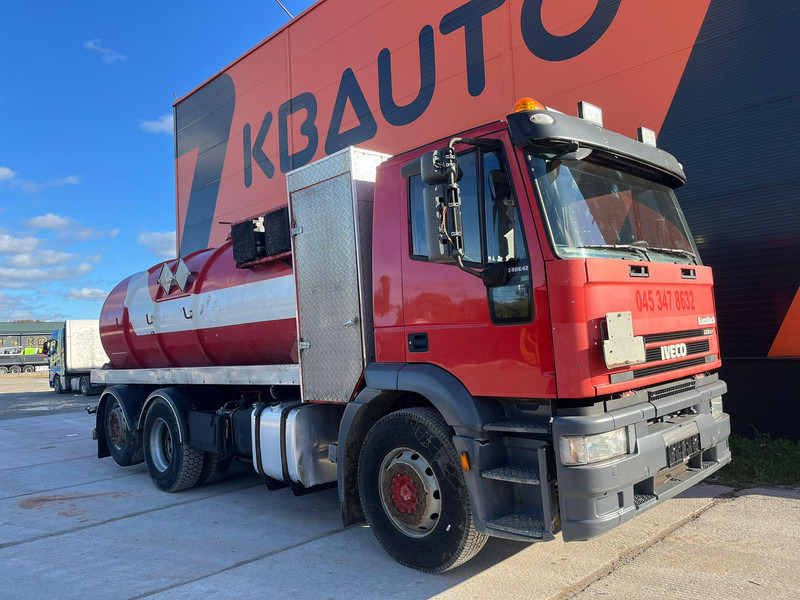 Iveco EuroTech 260E31 6x2 TANK 9500 l / VACUUM Moro PM200 year 2019 - Maşină pentru vidanjări: Foto 4 Iveco EuroTech 260E31 6x2 TANK 9500 l / VACUUM Moro PM200 year 2019 - Maşină pentru vidanjări: Foto 4