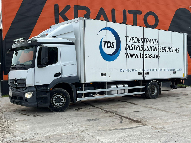 Mercedes-Benz Actros 1827 4x2 TK UT SPECTRUM / BOX L=8429 mm - Camion frigider: Foto 1 Mercedes-Benz Actros 1827 4x2 TK UT SPECTRUM / BOX L=8429 mm - Camion frigider: Foto 1