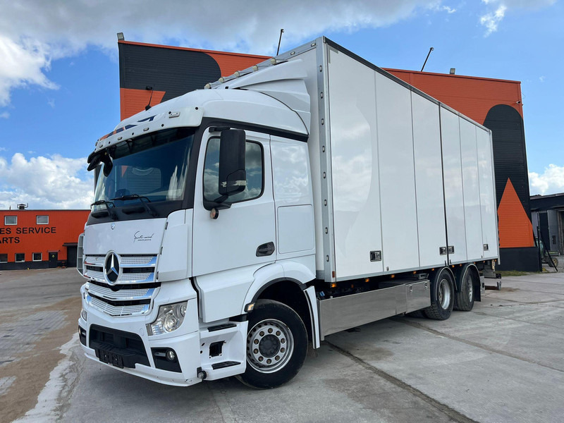 Mercedes-Benz Actros 2551 6x2*4 BOX L=7401mm - Camion furgon: Foto 2 Mercedes-Benz Actros 2551 6x2*4 BOX L=7401mm - Camion furgon: Foto 2