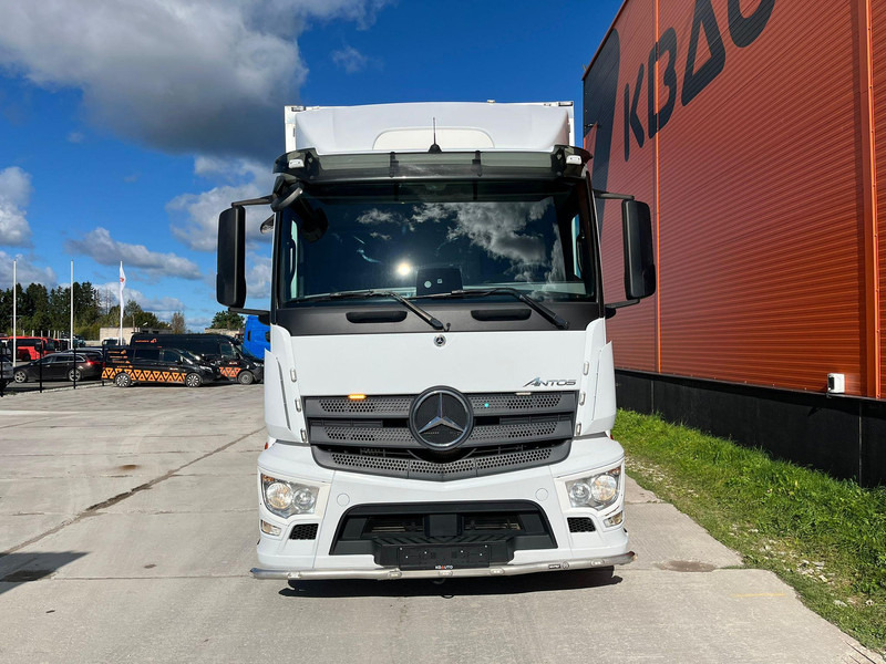 Mercedes-Benz Antos 2540L 6x2*4 THERMOKING UT SPECTRUM / BOX L=9522 mm - Camion frigider: Foto 2 Mercedes-Benz Antos 2540L 6x2*4 THERMOKING UT SPECTRUM / BOX L=9522 mm - Camion frigider: Foto 2