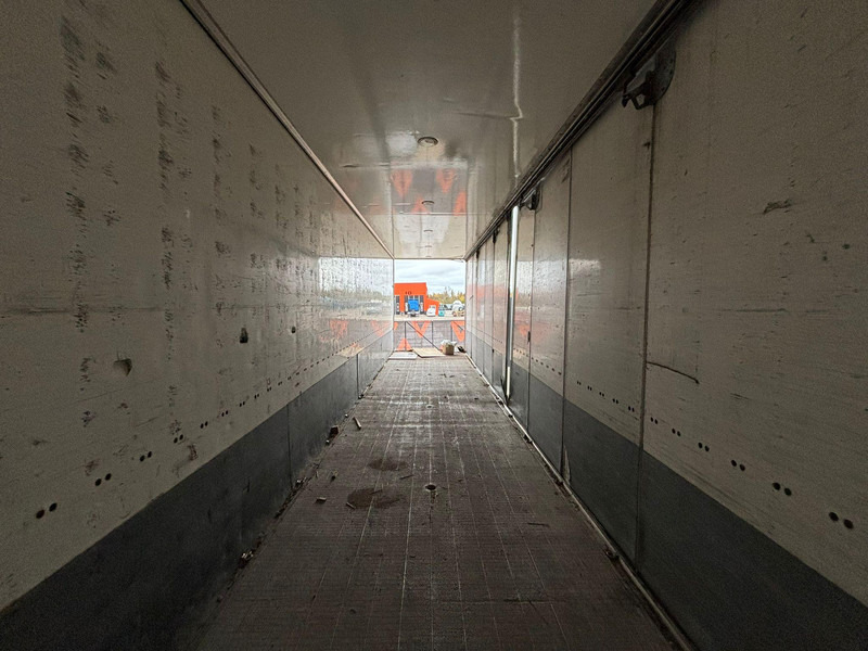 Remorcă furgon Vak V-4-40 SAF AXLES / EXTENDABLE DRAWBAR: Foto 14 Remorcă furgon Vak V-4-40 SAF AXLES / EXTENDABLE DRAWBAR: Foto 14