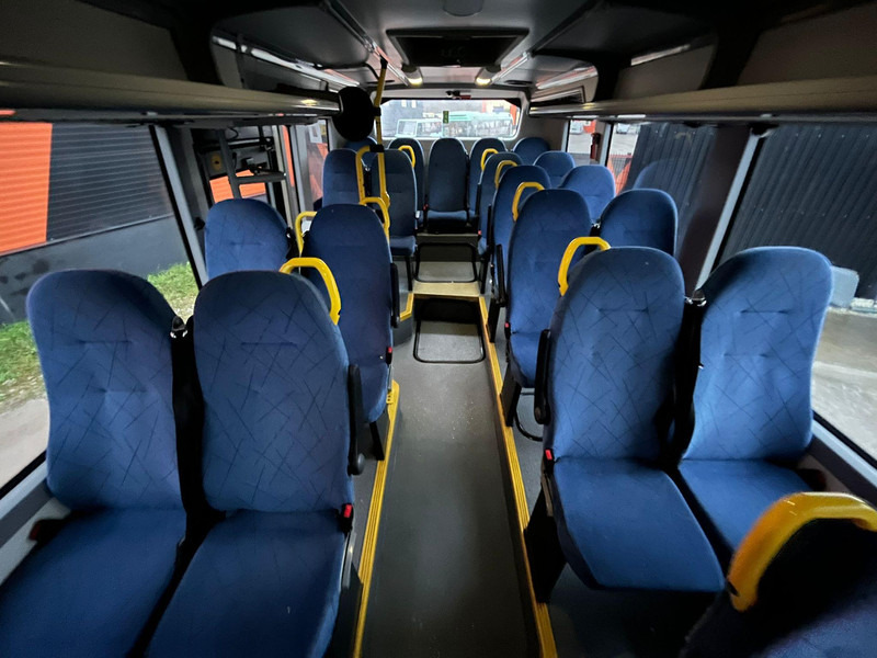 Autobuz urban Volvo B8RLE 8900 6x2 AC / AUXILIARY HEATER / WHEELCHAIR RAMP: Foto 16 Autobuz urban Volvo B8RLE 8900 6x2 AC / AUXILIARY HEATER / WHEELCHAIR RAMP: Foto 16