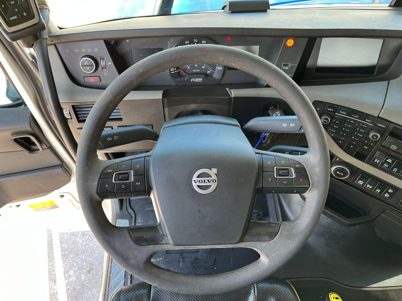 Camion forestier, Camion cu macara pentru transport de lemne Volvo FH 16 750 6x4 HYDRAULICS: Foto 15 Camion forestier, Camion cu macara pentru transport de lemne Volvo FH 16 750 6x4 HYDRAULICS: Foto 15