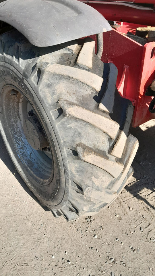 Încărcător pe roți telescopic MANITOU MT 1235S: Foto 6