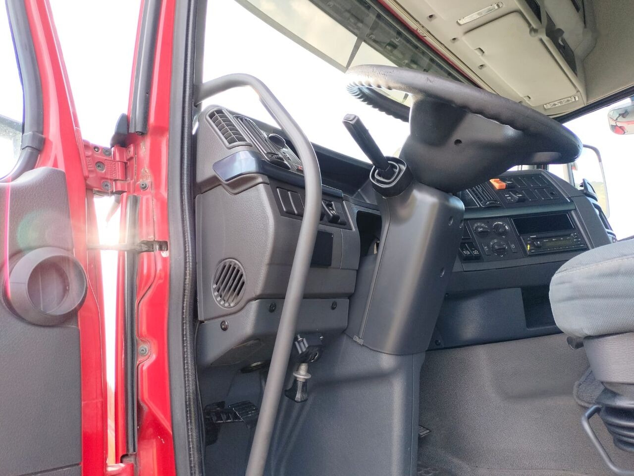 Cap tractor Volvo FH13 500: Foto 17