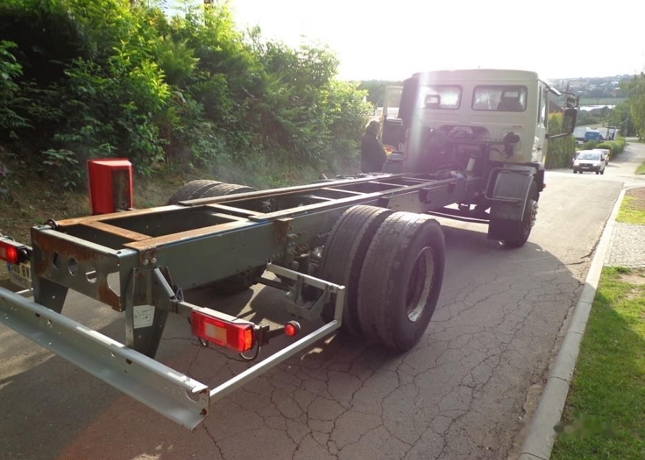 Volvo FL 19.250 - Camion şasiu: Foto 3 Volvo FL 19.250 - Camion şasiu: Foto 3