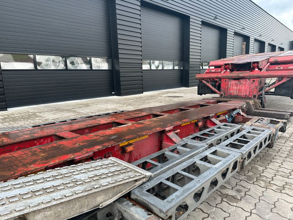 Faymonville 2 achs. tiefbett / 2 x ausziehbar / baggerbett Faymonville 2 achs. tiefbett / 2 x ausziehbar / baggerbett - Semiremorcă transport agabaritic: Foto 4 Faymonville 2 achs. tiefbett / 2 x ausziehbar / baggerbett Faymonville 2 achs. tiefbett / 2 x ausziehbar / baggerbett - Semiremorcă transport agabaritic: Foto 4