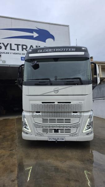 Volvo FH 500 I SAVE - Cap tractor: Foto 2 Volvo FH 500 I SAVE - Cap tractor: Foto 2