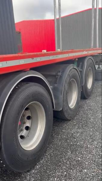 Pacton - Semiremorcă transport busteni: Foto 5 Pacton - Semiremorcă transport busteni: Foto 5