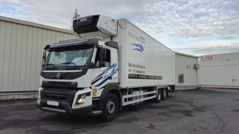 Volvo FMX (LOCATION / RENT) 380 - Camion frigider: Foto 3 Volvo FMX (LOCATION / RENT) 380 - Camion frigider: Foto 3