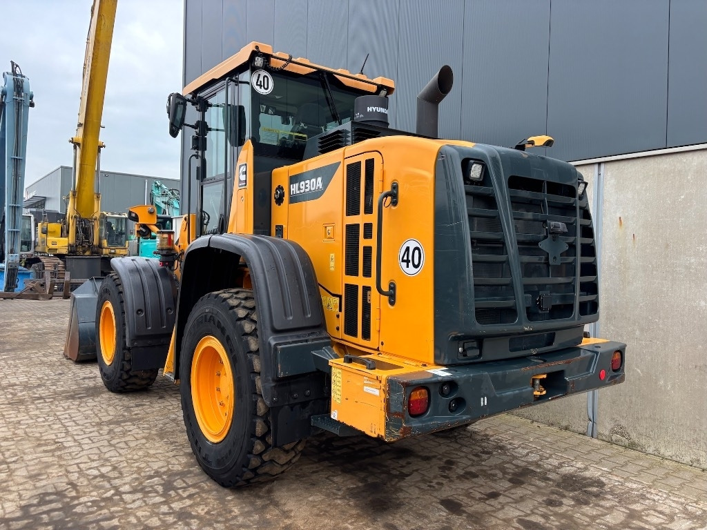 Hyundai 930 A - 930A - 940 - 940A - Încărcător frontal pe pneuri: Foto 4 Hyundai 930 A - 930A - 940 - 940A - Încărcător frontal pe pneuri: Foto 4