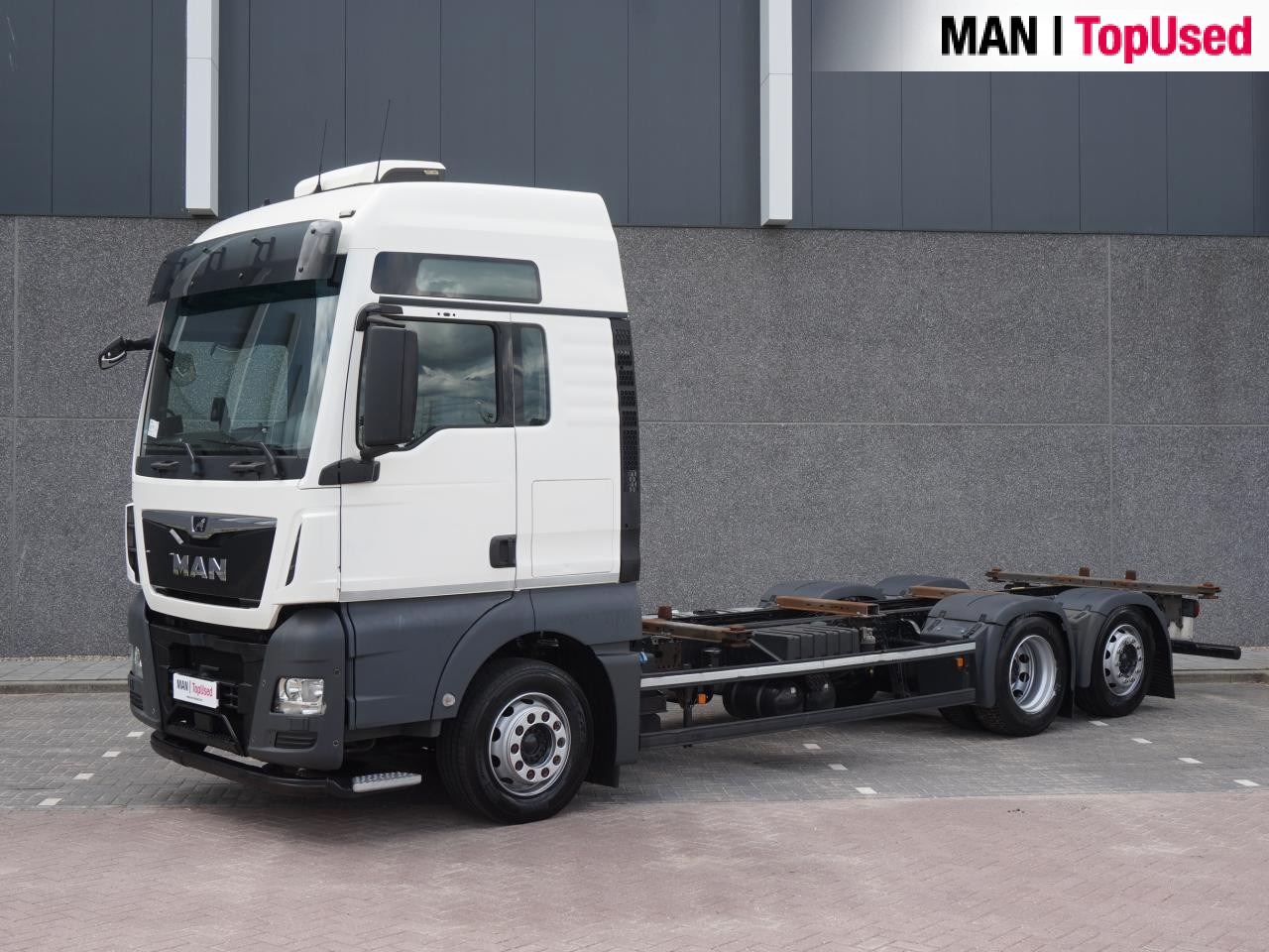 MAN TGX 26.510 6X2-4 LL / BDF / Lift-Axle / Euro 6 - Camion transport containere/ Swap body: Foto 1 MAN TGX 26.510 6X2-4 LL / BDF / Lift-Axle / Euro 6 - Camion transport containere/ Swap body: Foto 1