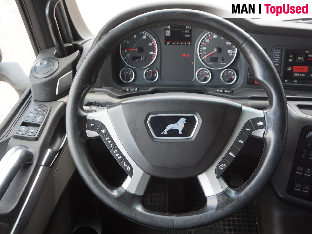 MAN TGX 26.510 6X2-4 LL / BDF / Lift-Axle / Euro 6 - Camion transport containere/ Swap body: Foto 2 MAN TGX 26.510 6X2-4 LL / BDF / Lift-Axle / Euro 6 - Camion transport containere/ Swap body: Foto 2