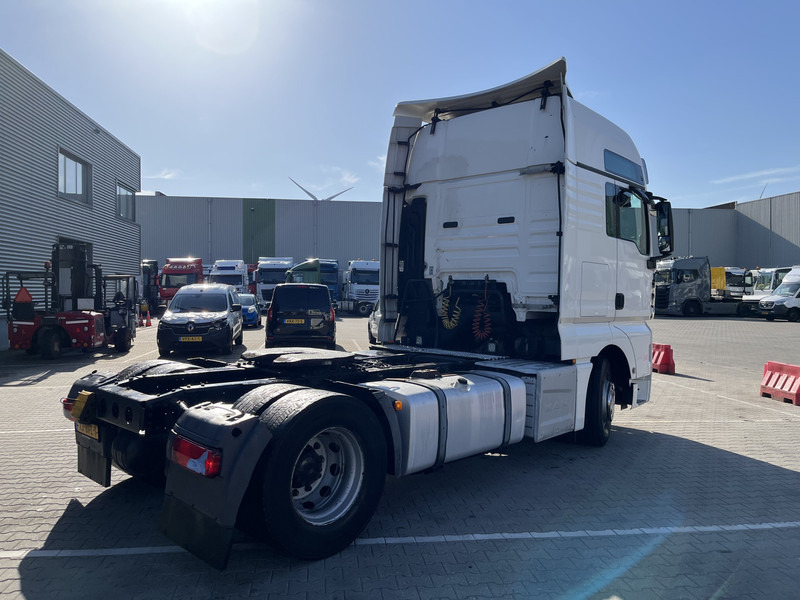 MAN TGX 18.440 XXL / 684 dkm / 2 Tanks / Stand klima / NL truck - Cap tractor: Foto 2 MAN TGX 18.440 XXL / 684 dkm / 2 Tanks / Stand klima / NL truck - Cap tractor: Foto 2