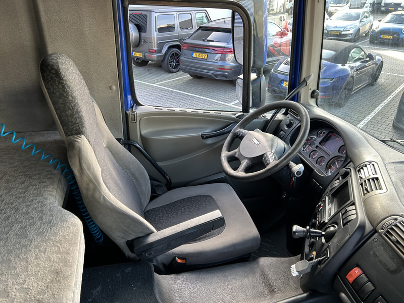 DAF CF 75 310 Euro 5 / Curtainside Box / Loadlift / Trailer Coupling - Camion cu prelată: Foto 3 DAF CF 75 310 Euro 5 / Curtainside Box / Loadlift / Trailer Coupling - Camion cu prelată: Foto 3