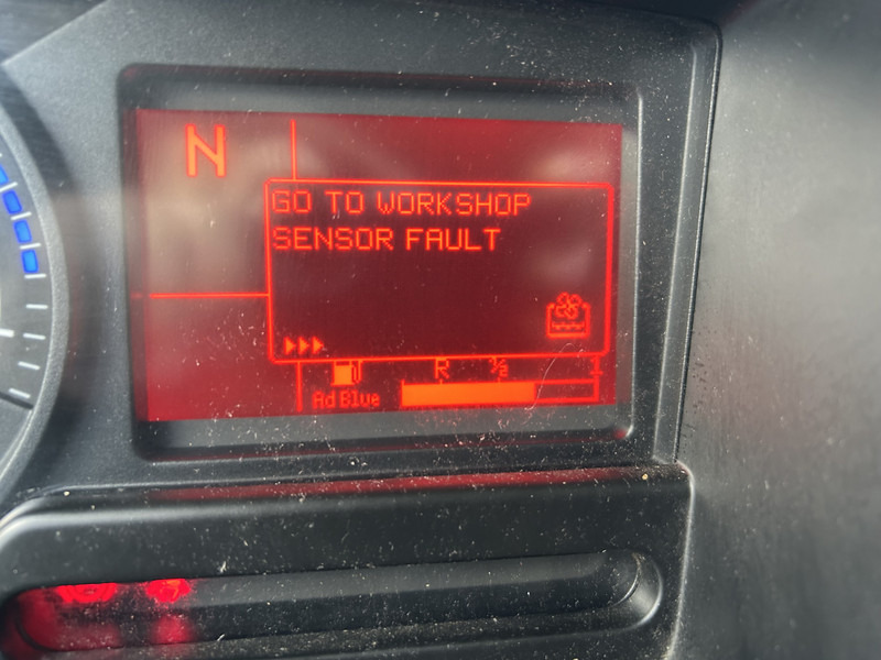 Renault D 210 Euro 6 C / 12 Ton / 293 dkm / Box / Loadlift / APK TUV 09-26 - Camion furgon: Foto 5 Renault D 210 Euro 6 C / 12 Ton / 293 dkm / Box / Loadlift / APK TUV 09-26 - Camion furgon: Foto 5