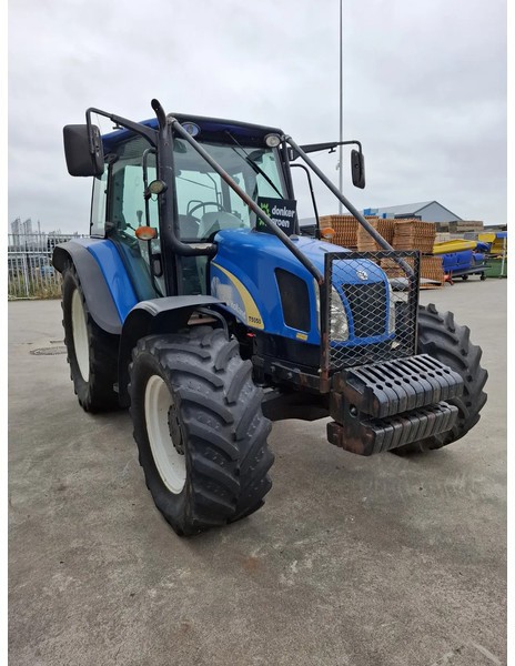 New Holland T5050 T5050 - Tractor agricol: Foto 4 New Holland T5050 T5050 - Tractor agricol: Foto 4