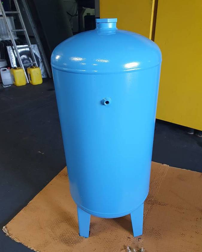 ZBIORNIK CIŚNIENIOWY 90 L, 11 BAR, PIONOWY - Echipamente de constructii: Foto 1 ZBIORNIK CIŚNIENIOWY 90 L, 11 BAR, PIONOWY - Echipamente de constructii: Foto 1