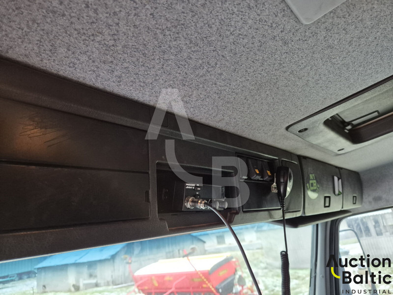 Cap tractor Volvo FH12: Foto 12