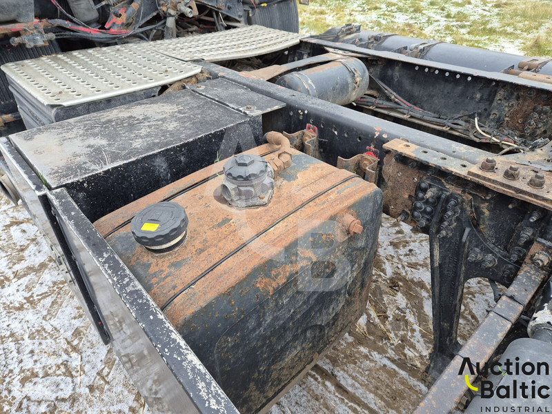 Cap tractor Volvo FH12: Foto 20