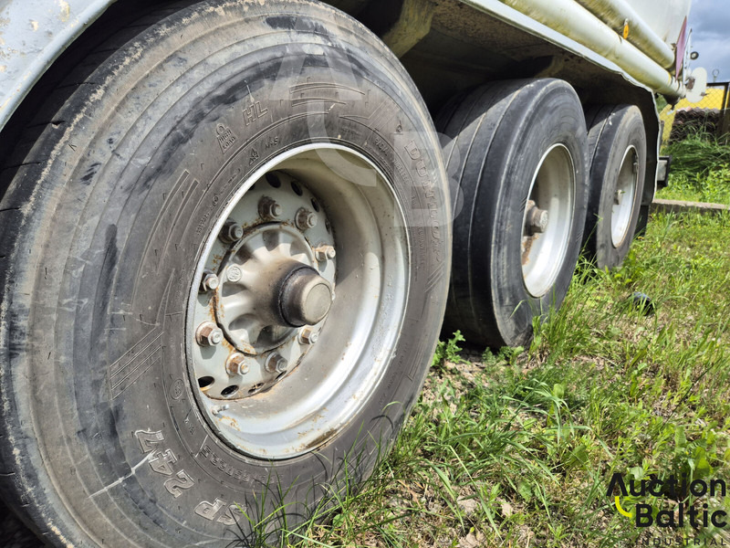 Semiremorcă cisternă pentru transport de combustibili ELLINGHAUS: Foto 9