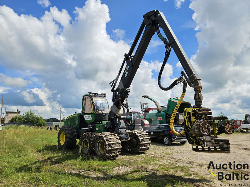 John Deere 1170 E - Combină agricola: Foto 2 John Deere 1170 E - Combină agricola: Foto 2