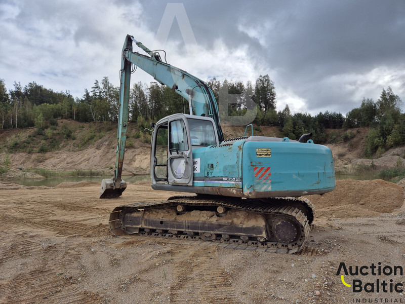 Kobelco SK 250 LC - Excavator pe şenile: Foto 3 Kobelco SK 250 LC - Excavator pe şenile: Foto 3