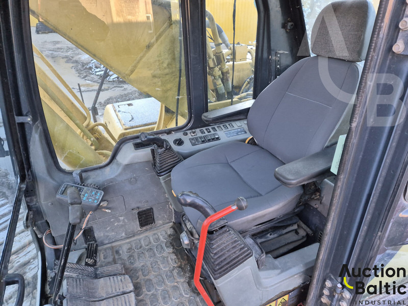 Komatsu PC240LC-6K - Excavator pe şenile: Foto 4 Komatsu PC240LC-6K - Excavator pe şenile: Foto 4