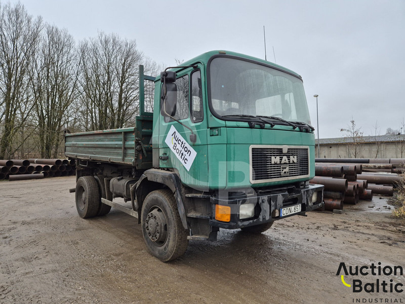 MAN 18.222 - Camion basculantă: Foto 2 MAN 18.222 - Camion basculantă: Foto 2
