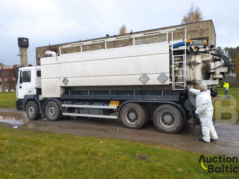 MAN T 46 - Maşină pentru vidanjări: Foto 3 MAN T 46 - Maşină pentru vidanjări: Foto 3