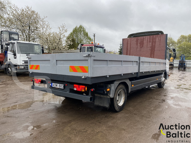 Mercedes-Benz 815 - Camion platformă: Foto 4 Mercedes-Benz 815 - Camion platformă: Foto 4