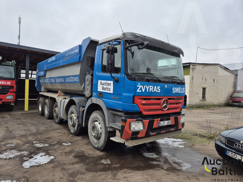 Mercedes-Benz Actros 4448 - Camion basculantă: Foto 1 Mercedes-Benz Actros 4448 - Camion basculantă: Foto 1