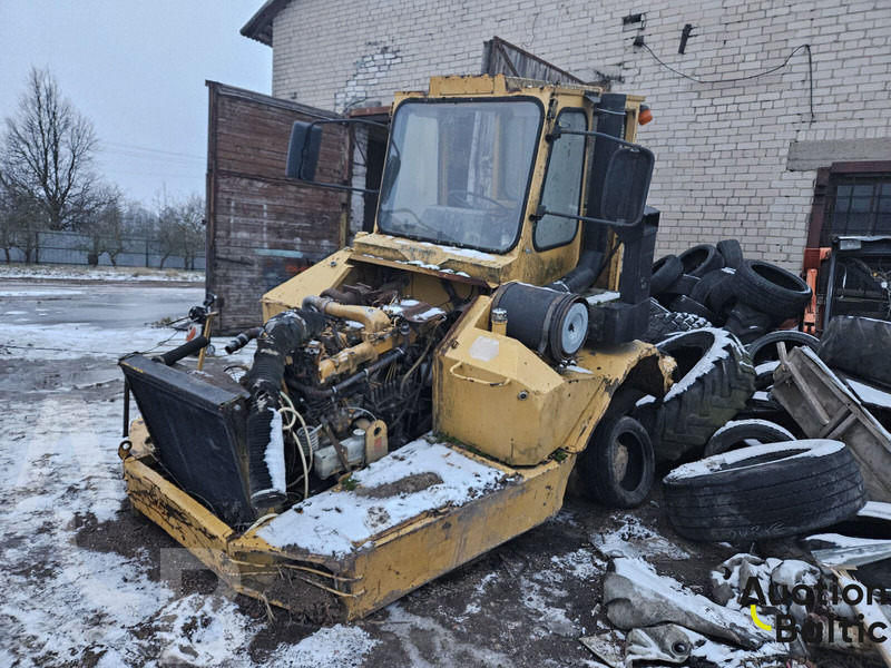 Moxy - Camion articulat: Foto 1 Moxy - Camion articulat: Foto 1