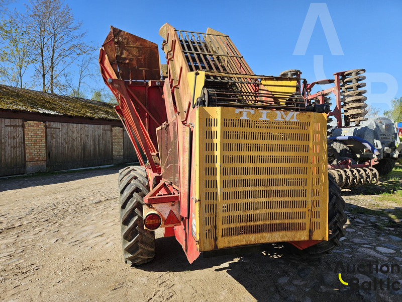 TIM MII SA T-85 - Combină de recoltat cereale: Foto 4 TIM MII SA T-85 - Combină de recoltat cereale: Foto 4