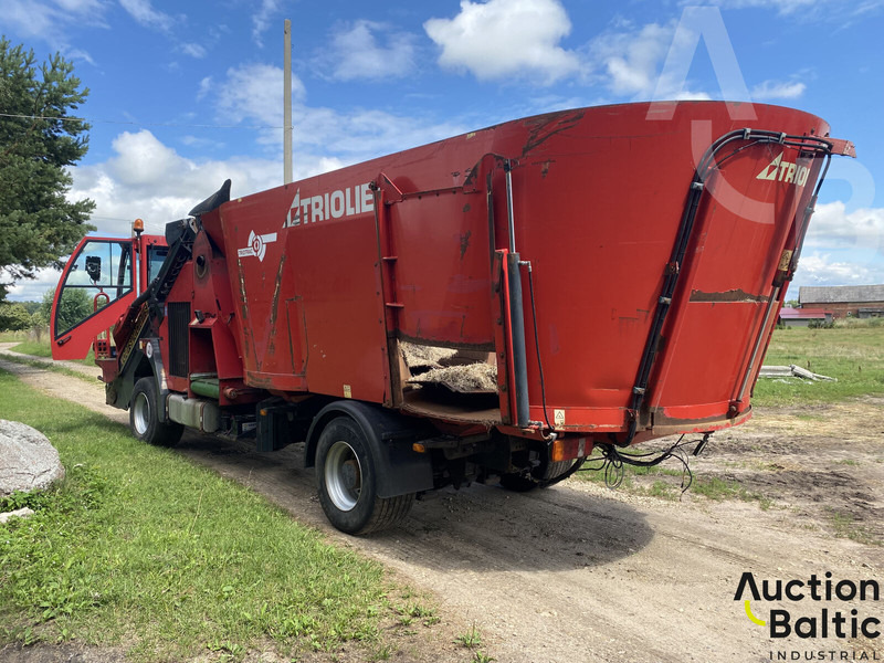 Trioliet TRIOTRAC 2-2000 - Utilaje de creştere vite: Foto 3 Trioliet TRIOTRAC 2-2000 - Utilaje de creştere vite: Foto 3