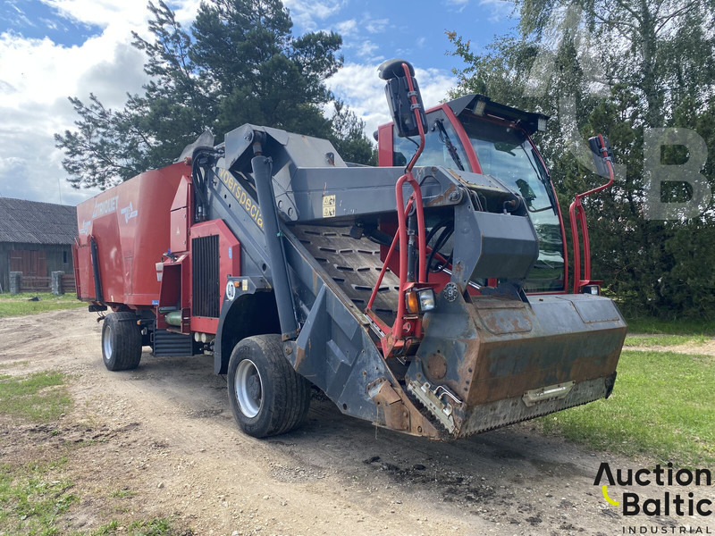 Trioliet TRIOTRAC 2-2000 - Utilaje de creştere vite: Foto 2 Trioliet TRIOTRAC 2-2000 - Utilaje de creştere vite: Foto 2