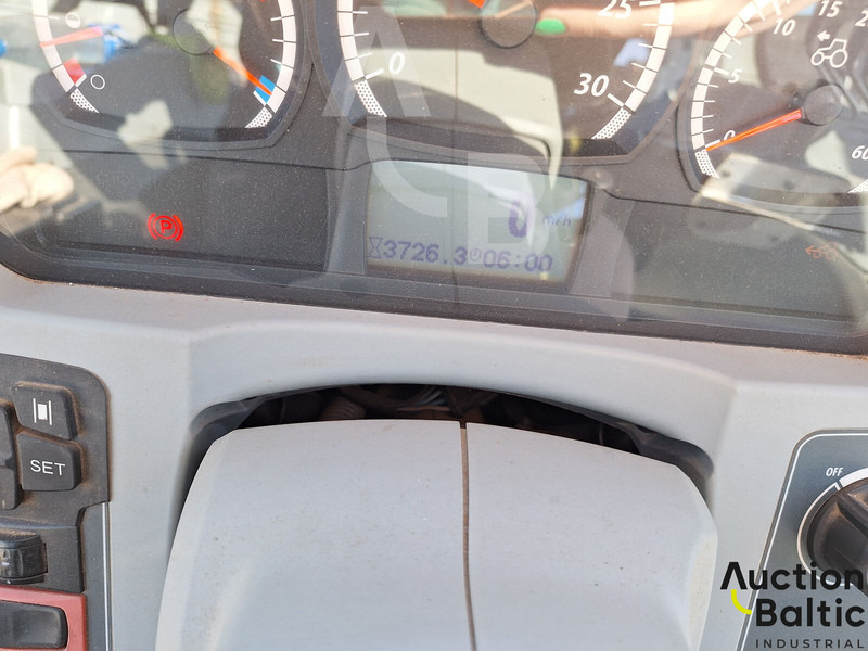 Valtra T 194 A - Tractor agricol: Foto 5 Valtra T 194 A - Tractor agricol: Foto 5