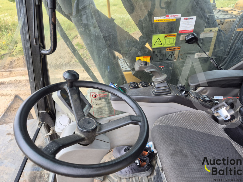 Excavator pe roţi Volvo EW 140 C: Foto 9