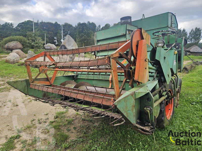 Westerasmaskiner AB AKTIV 800 - Combină de recoltat cereale: Foto 3 Westerasmaskiner AB AKTIV 800 - Combină de recoltat cereale: Foto 3