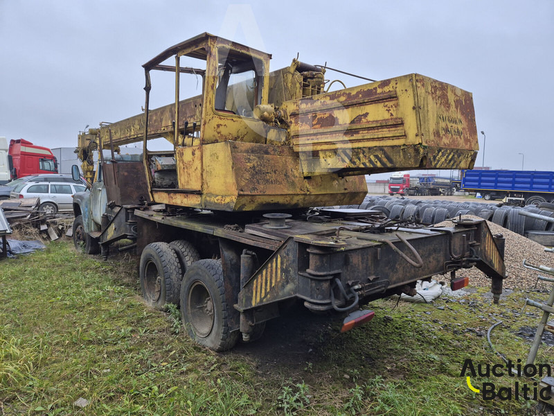 ЗИЛ - Macara montată: Foto 3 ЗИЛ - Macara montată: Foto 3