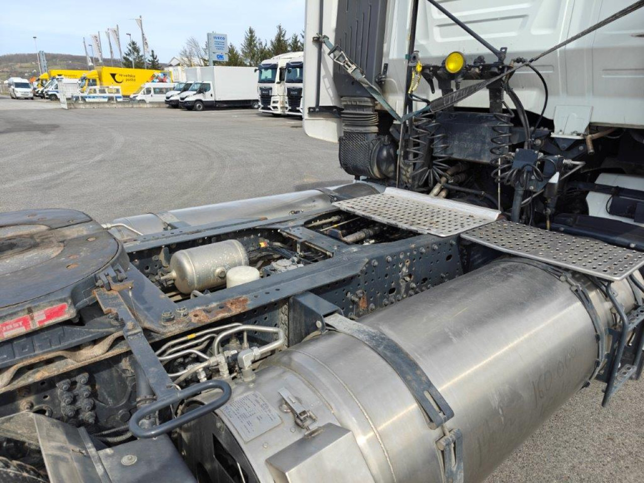 IVECO Stralis AS440S46T/PLNG Intarder Klima Luftfeder ZV - Cap tractor: Foto 3 IVECO Stralis AS440S46T/PLNG Intarder Klima Luftfeder ZV - Cap tractor: Foto 3