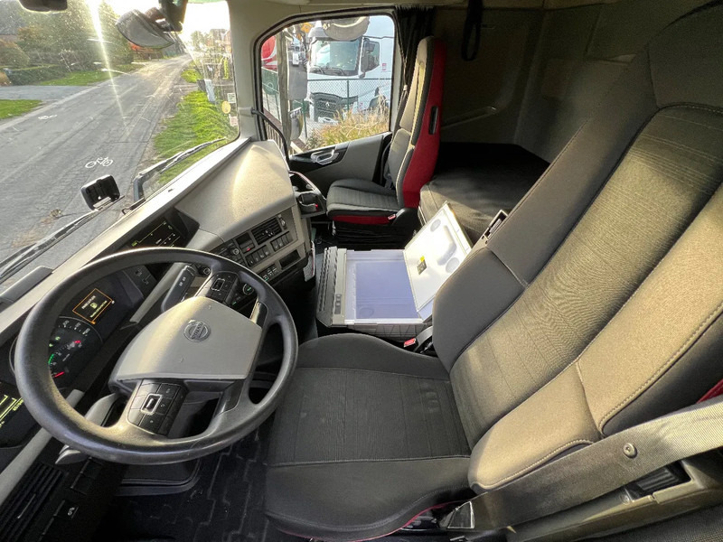 Cap tractor Volvo FH 500 Euro6**FH500 Park cool**2020: Foto 16