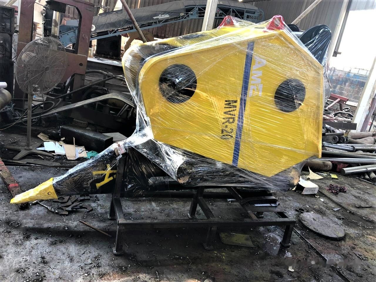 AME Vibro Ripper (MVR 20) - Dinte scarificator pentru Excavator: Foto 2 AME Vibro Ripper (MVR 20) - Dinte scarificator pentru Excavator: Foto 2