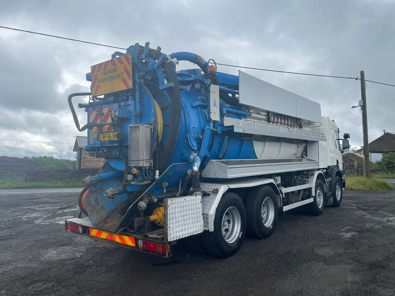 Scania P420 JHL combi tanker recykler - Maşină pentru vidanjări: Foto 3 Scania P420 JHL combi tanker recykler - Maşină pentru vidanjări: Foto 3