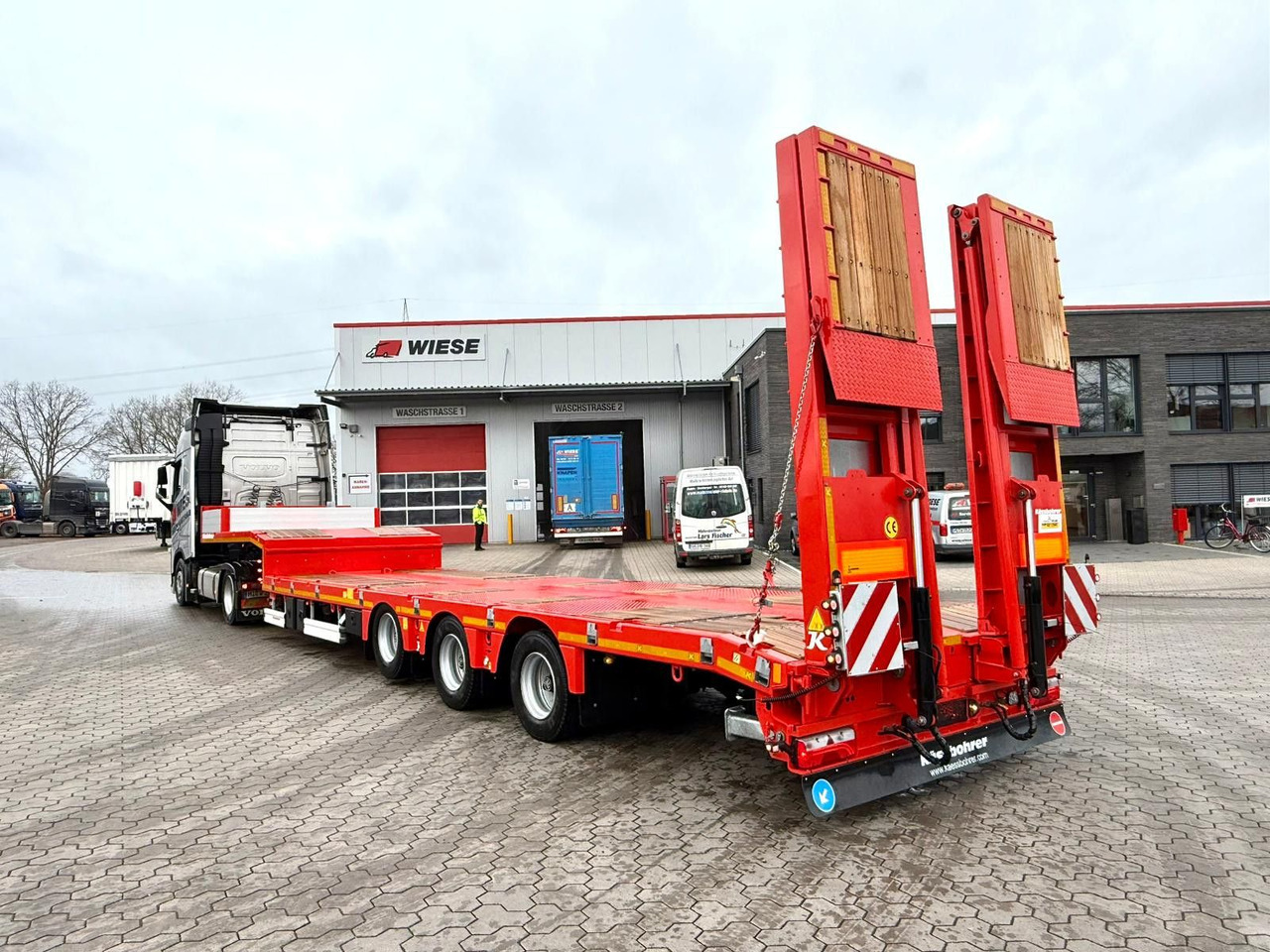 Kässbohrer K.SLS 3 / 0N 18/30 Tieflader mit hydr. Rampen - Semiremorcă transport agabaritic: Foto 1 Kässbohrer K.SLS 3 / 0N 18/30 Tieflader mit hydr. Rampen - Semiremorcă transport agabaritic: Foto 1