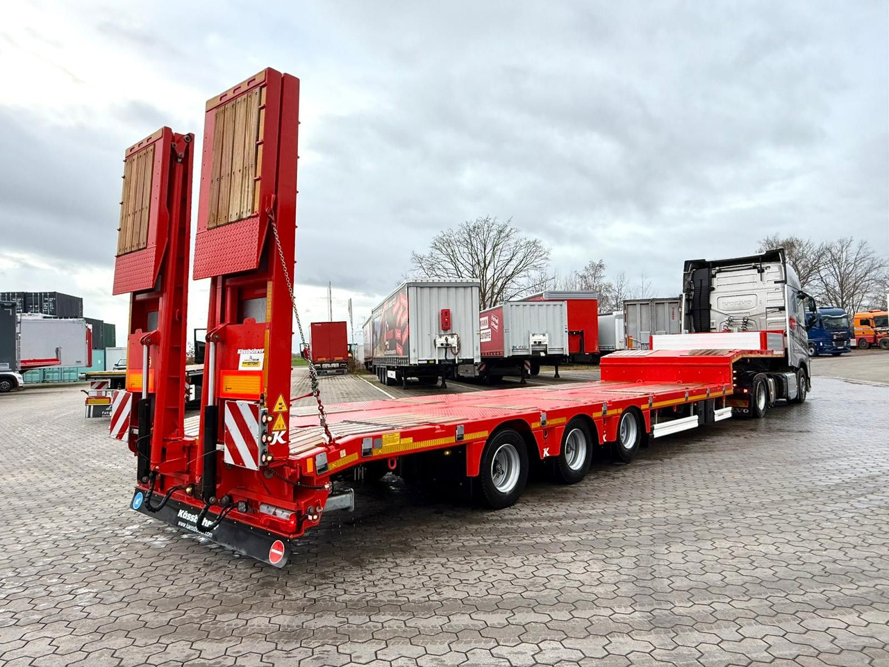 Kässbohrer K.SLS 3 / 0N 18/30 Tieflader mit hydr. Rampen - Semiremorcă transport agabaritic: Foto 2 Kässbohrer K.SLS 3 / 0N 18/30 Tieflader mit hydr. Rampen - Semiremorcă transport agabaritic: Foto 2