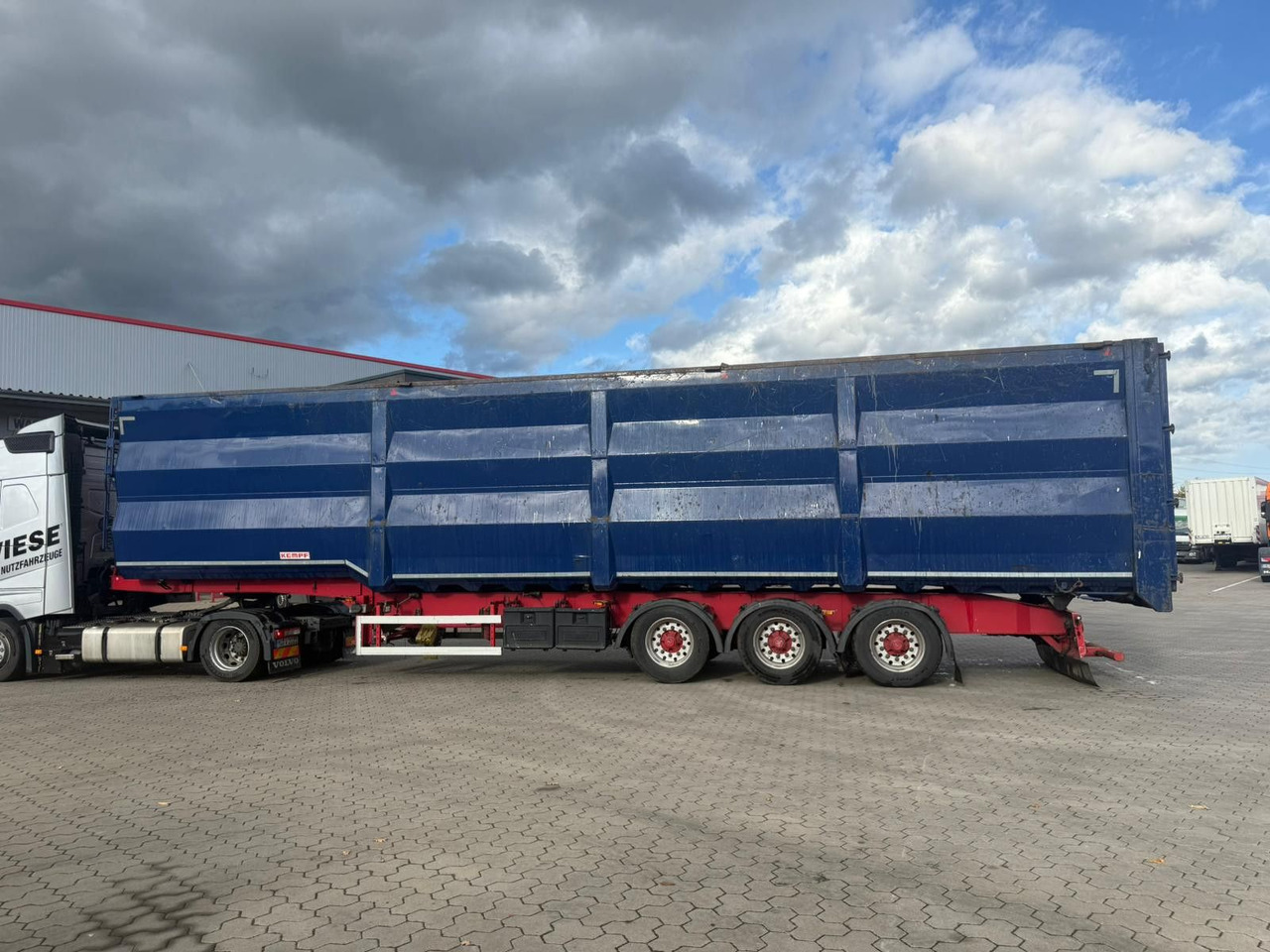 Kempf SKM 35/3 Großraummulde für Schrott 85m³ - Semiremorcă basculantă: Foto 5 Kempf SKM 35/3 Großraummulde für Schrott 85m³ - Semiremorcă basculantă: Foto 5